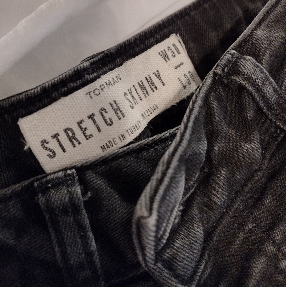 Topman Knee Rip Stretch Skinny Jeans in Black 30x30